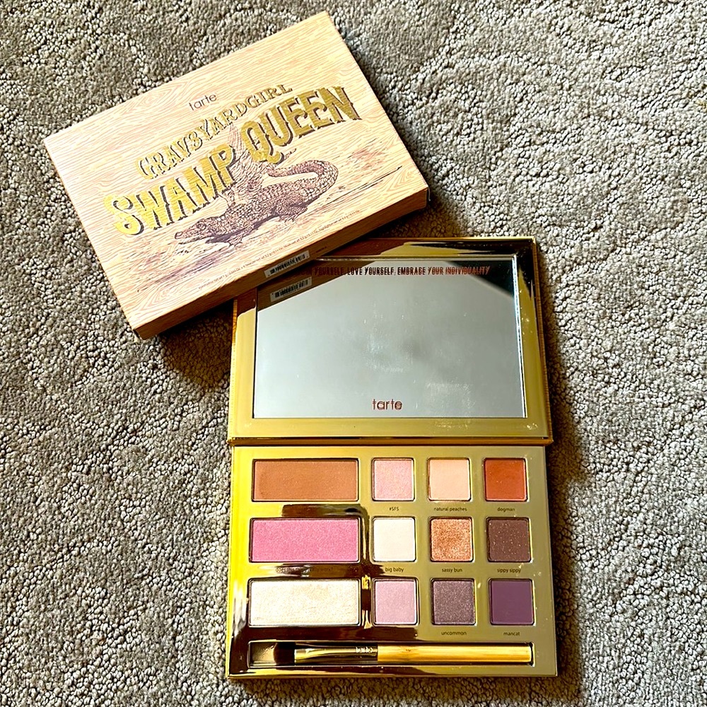 Like New Tarte Limited Edition Graveyardgirl Swamp Queen Palette
